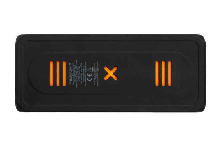 Xtreme Power Bank Portable Power Socket - 70 Watts - 19200 mAh - Black