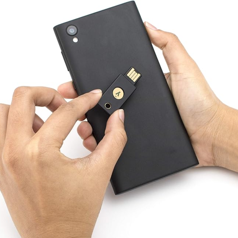 YubiKey 5 NFC USB-A by YUBICO