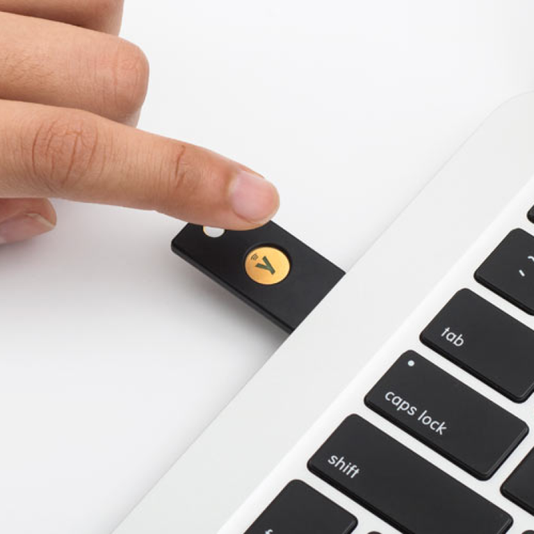 Security Key NFC by Yubico