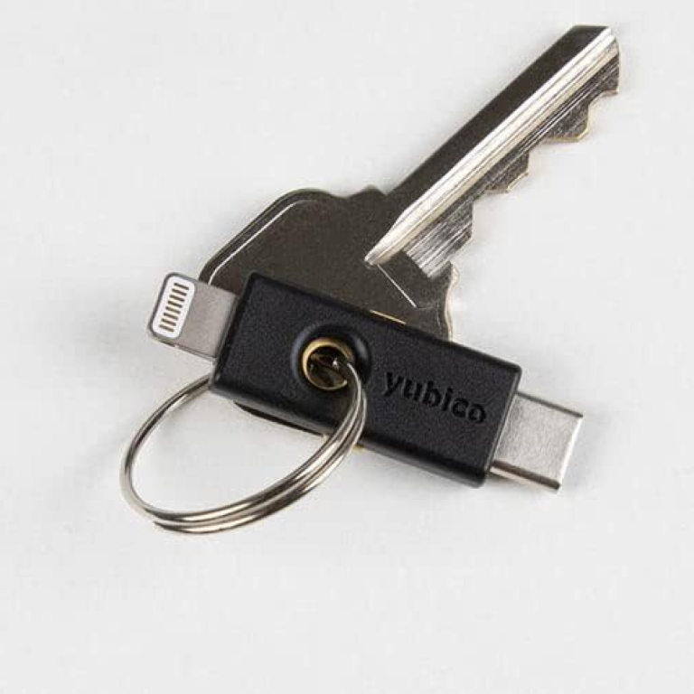 YubiKey 5Ci, USB-C and Lightning by Yubico